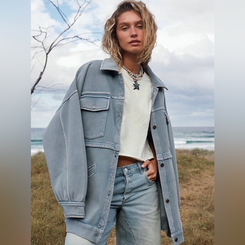 Free PeopleNWT Free People Dawson Blue Denim
Chore Jacket